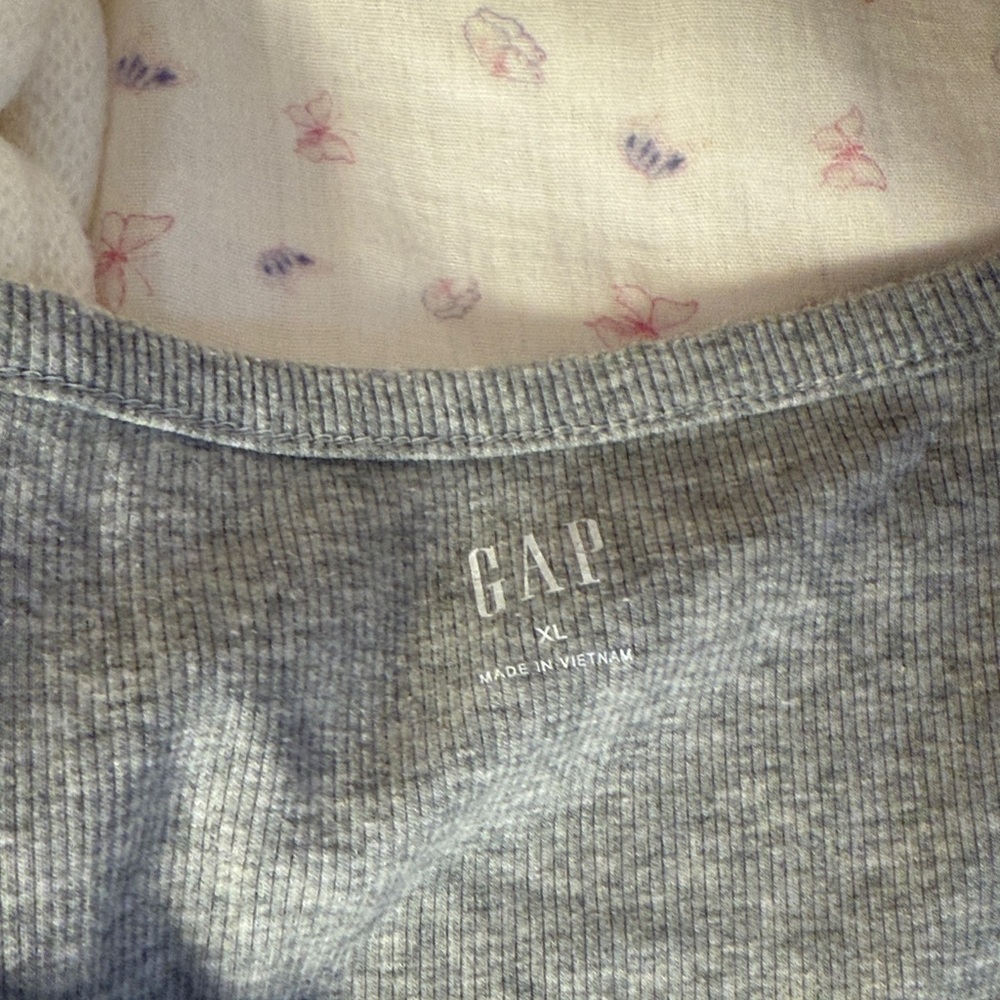 GAP Light Gray Ribbed Knit Top - Picture 2 of 2